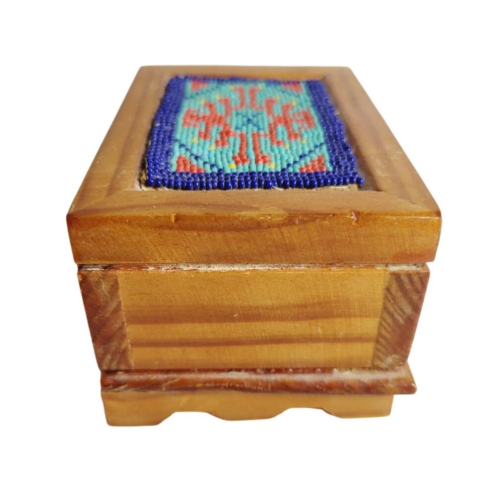 Vintage Huichol Handcrafted Mexican Beaded Box Top with Hinged Lid Navajo Style - Picture 3 of 12